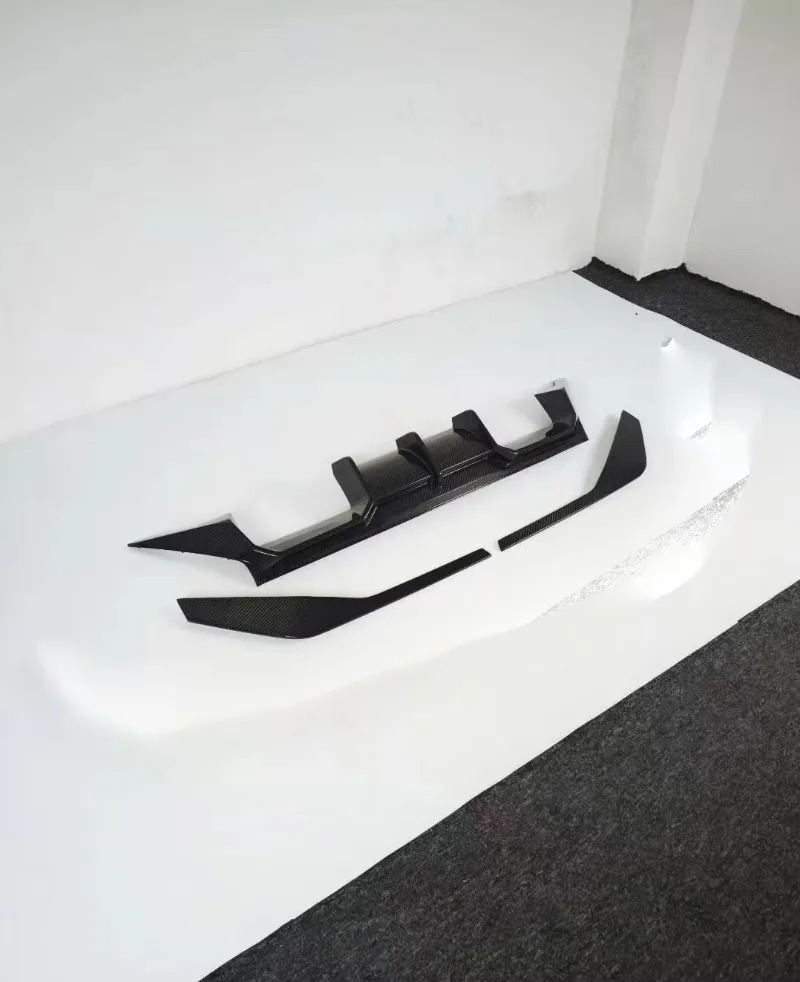 High Quality  Dry Carbon Fiber CT Style Rear Diffuser for G87 M2 Coupe  2023+ Rear Bumper Lip Perfect Fitment